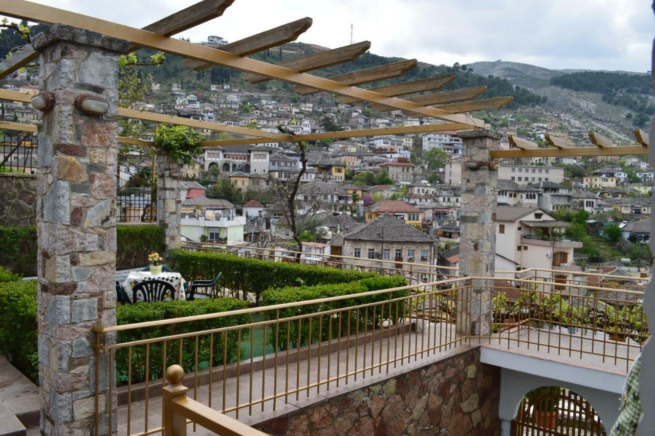 Vila Ss Kekezi Villa Gjirokaster Exterior photo